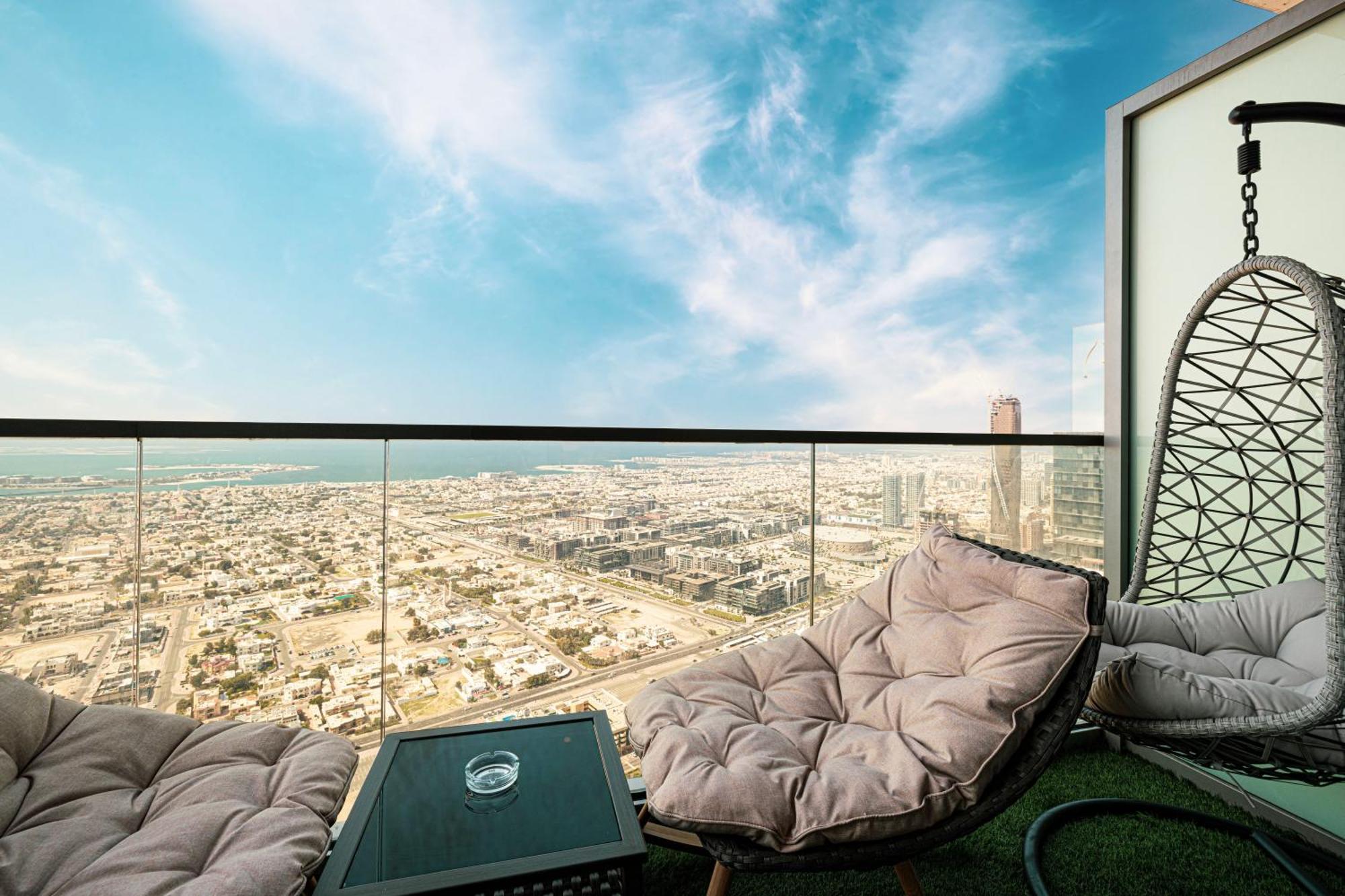 Apartamento Highest Infinity Pool In Downtown Dubái Exterior foto