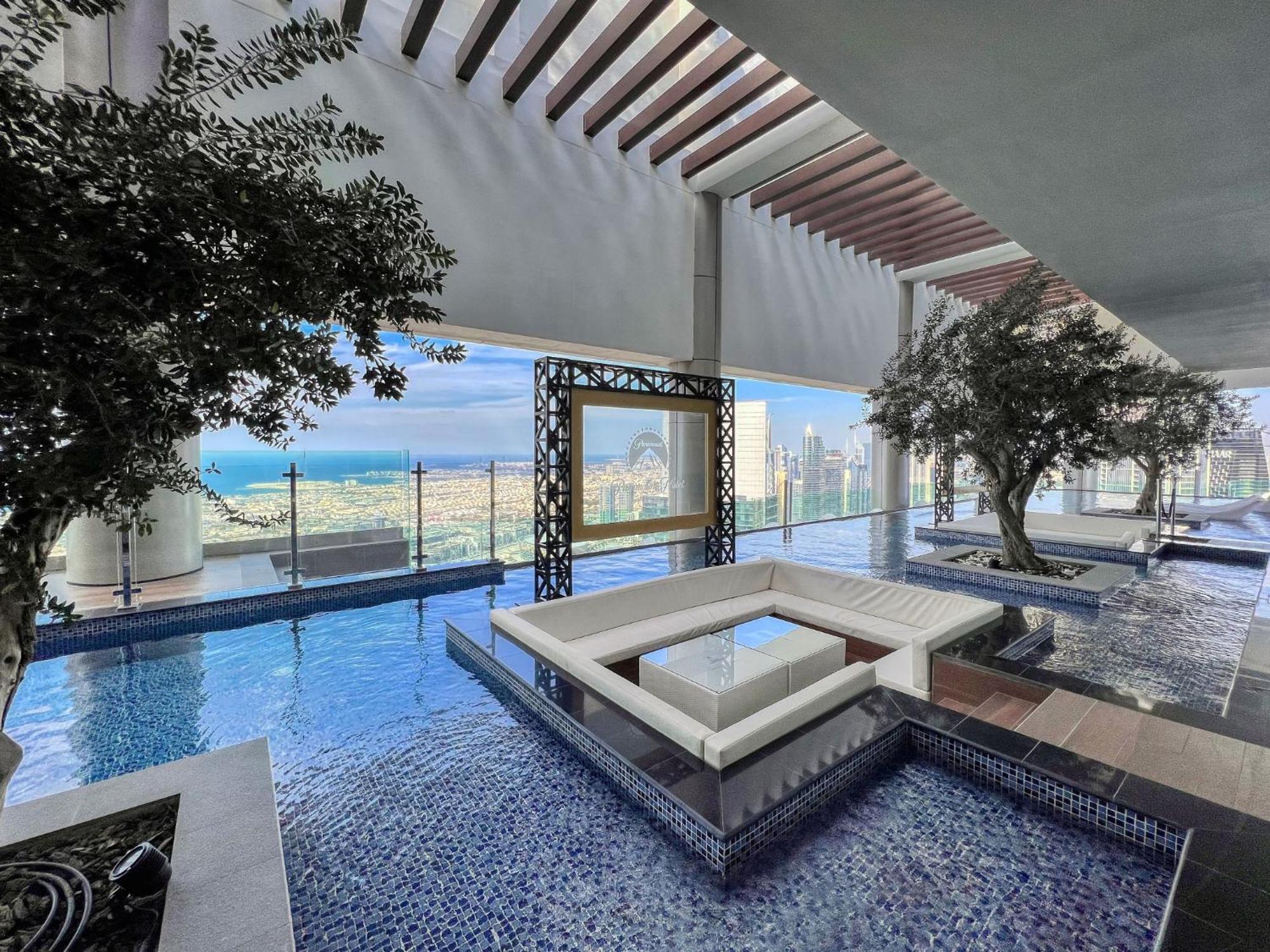 Apartamento Highest Infinity Pool In Downtown Dubái Exterior foto
